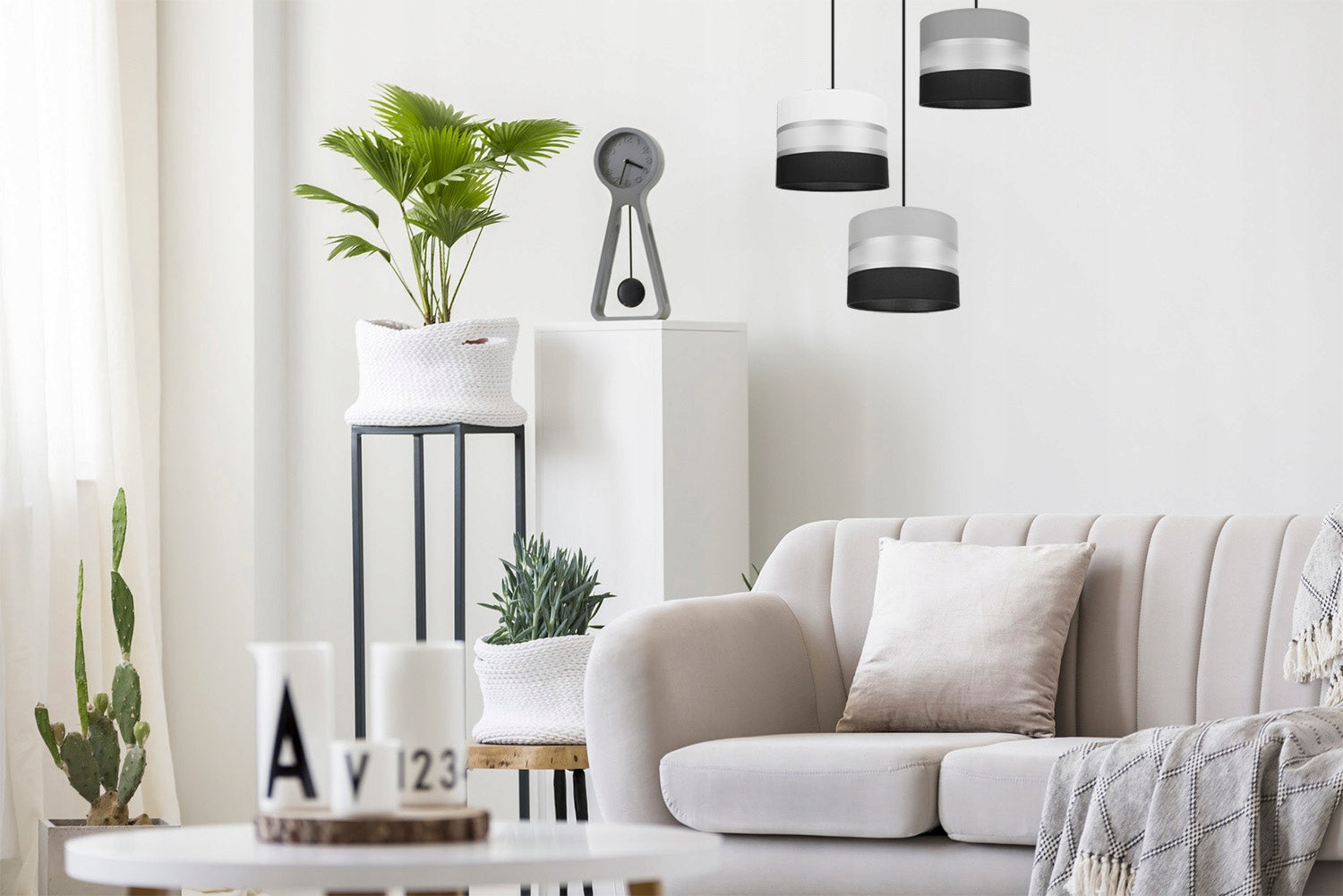 Modernus pakabinamas šviestuvas Light Home Elegance tamsiai pilka-juoda